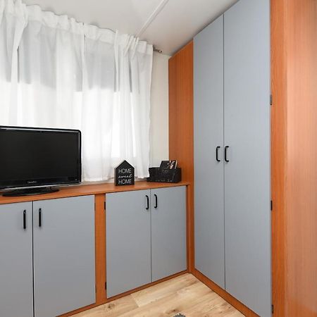 Mia Mobile Home With Jacuzzi Zdrelac Ngoại thất bức ảnh