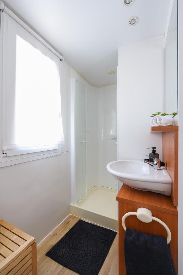 Mia Mobile Home With Jacuzzi Zdrelac Ngoại thất bức ảnh