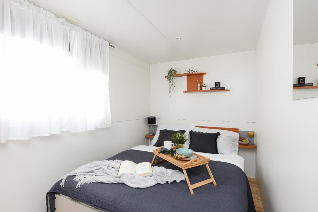Mia Mobile Home With Jacuzzi Zdrelac Ngoại thất bức ảnh